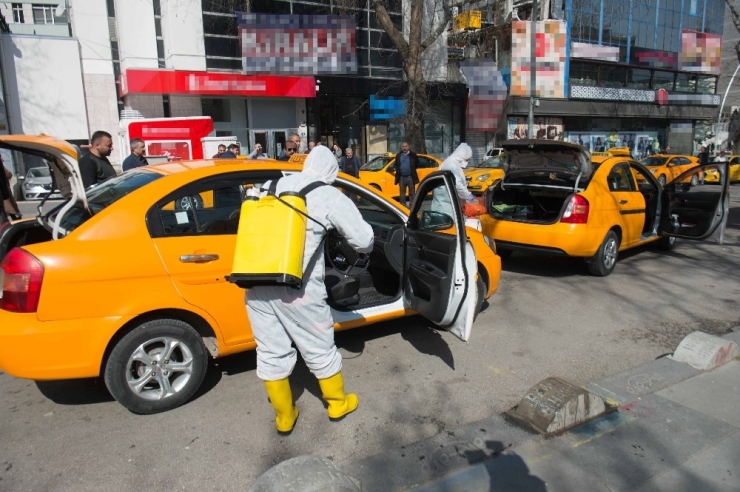 Başkent’te Sokağa Çıkamayan Vatandaşlara Motosikletli Kuryeler Hizmet Verecek