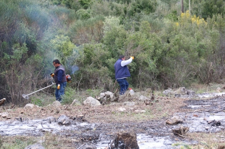 Büyükşehir’den Mezarlıklarda Bahar Temizliği