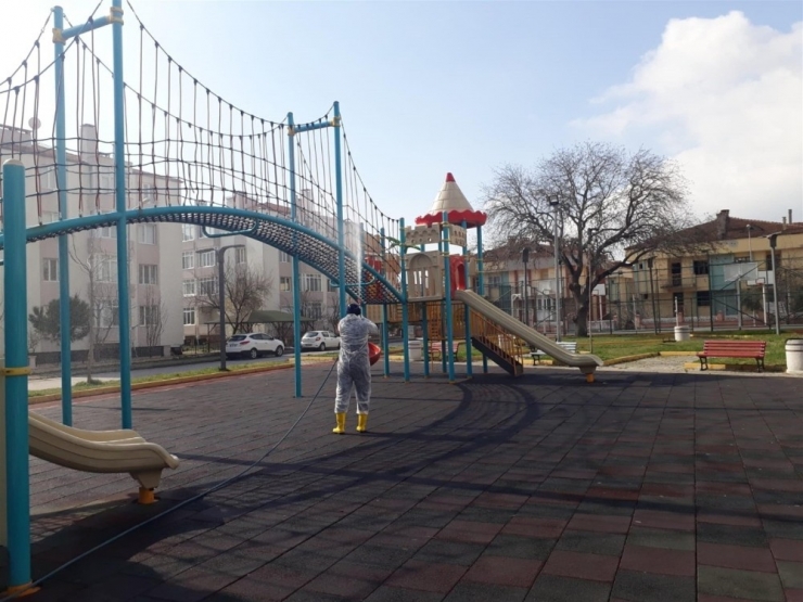 Büyükşehir İlaçlanmadık Nokta Bırakmadı