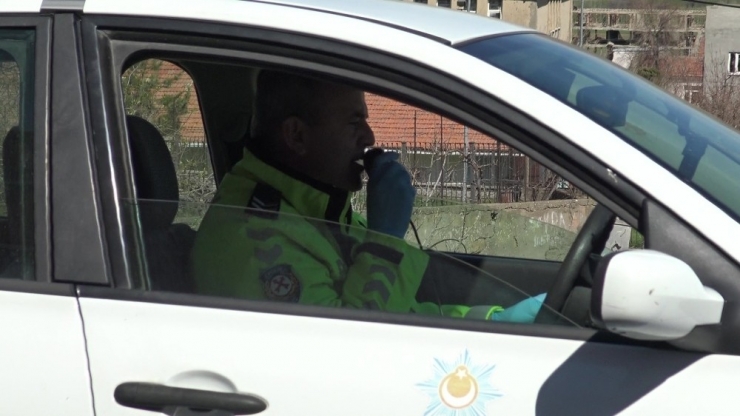 Gercüş Polisinden Korona Virüse Karşı Anonslu Önlem