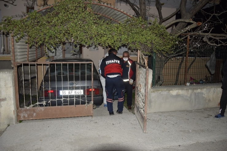 Komşuları İki Gündür Köpeklerini Dolaştırmadığını Fark Edince Öldüğü Ortaya Çıktı