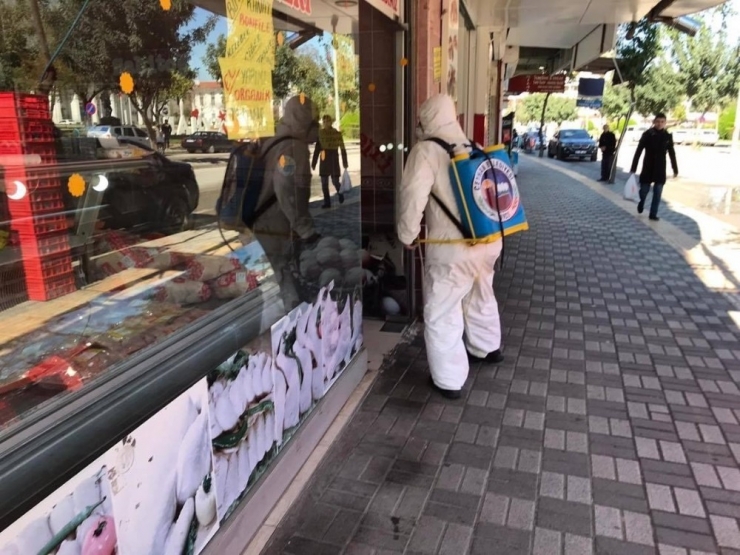Ceyhan Korona Virüse Karşı Dezenfekte Ediliyor