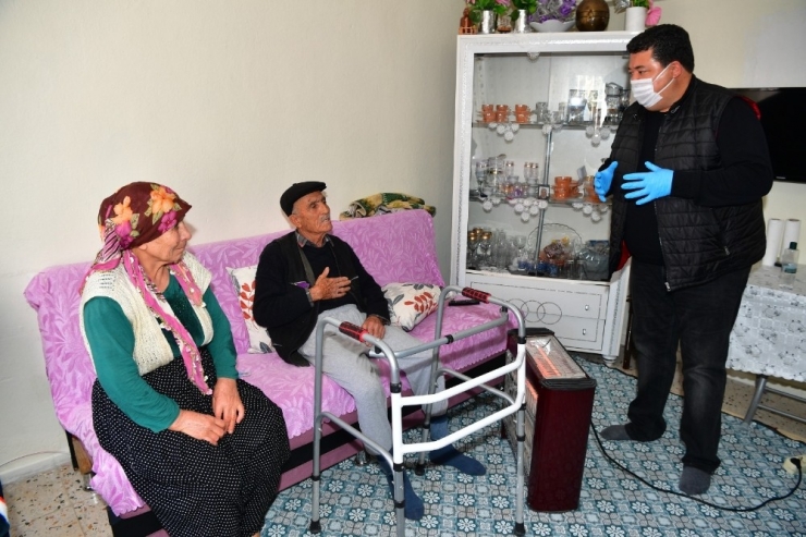 Yaşlı Çift Çareyi Başkan Çetin’i Aramakta Buldu