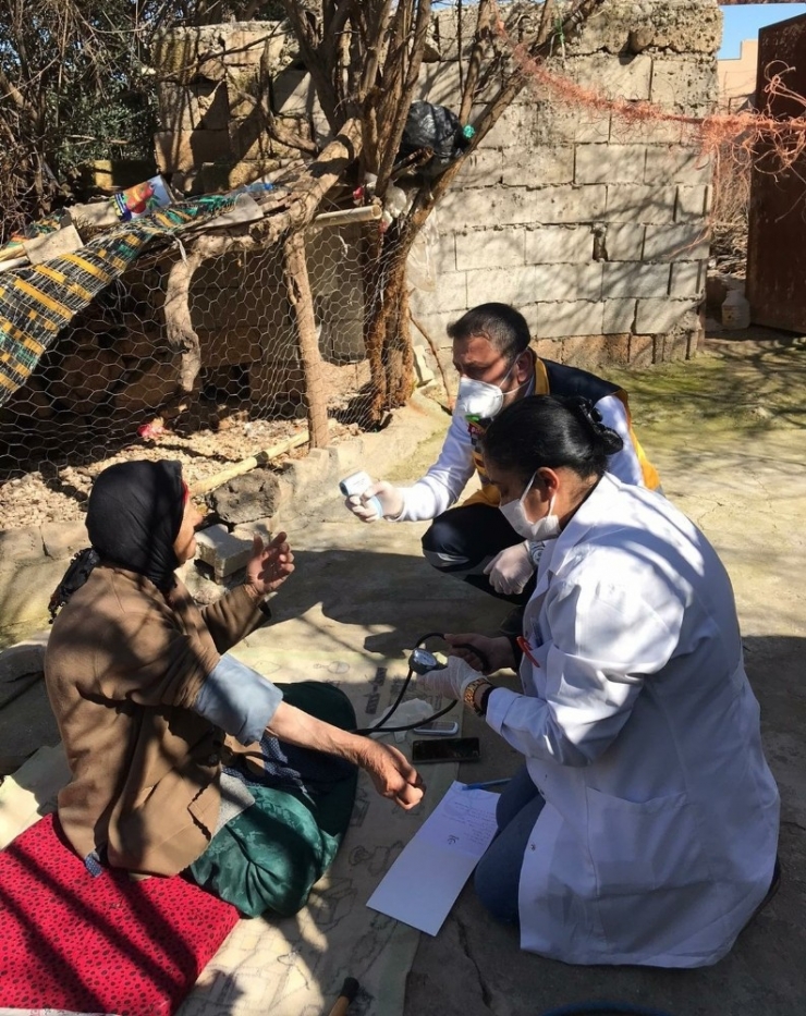 Kızıltepe Belediyesi 65 Yaş Üstü İhtiyaç Sahiplerinin Yanında