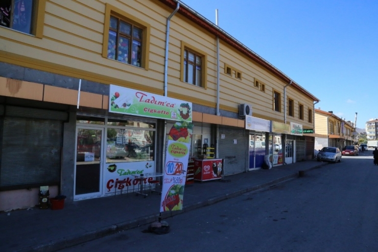 Gecekondu Önleme Bölgesinde 32 Bin 157 Metrekare Dış Cephe Boya Çalışması Yapılacak