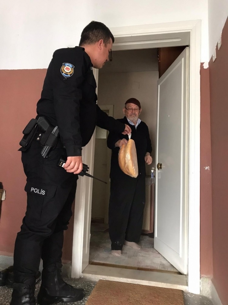 Bozüyük Emniyeti Vatandaşın Yardımına Koşuyor