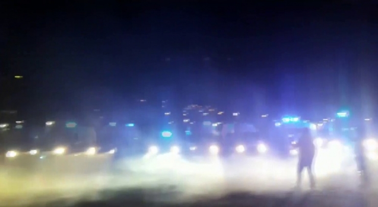 112 Ekiplerinden Tüm Türkiye İçin Sirenli, Havai Fişekli Moral Alkışı