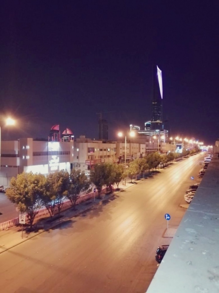 Suudi Arabistan’da Sokağa Çıkma Yasağı Başladı