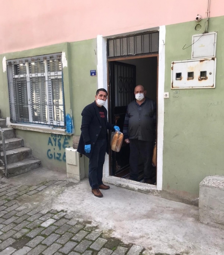 Niksar’da "Vefa Sosyal Destek Grubu"ndan Yaşlılara Yardım Eli