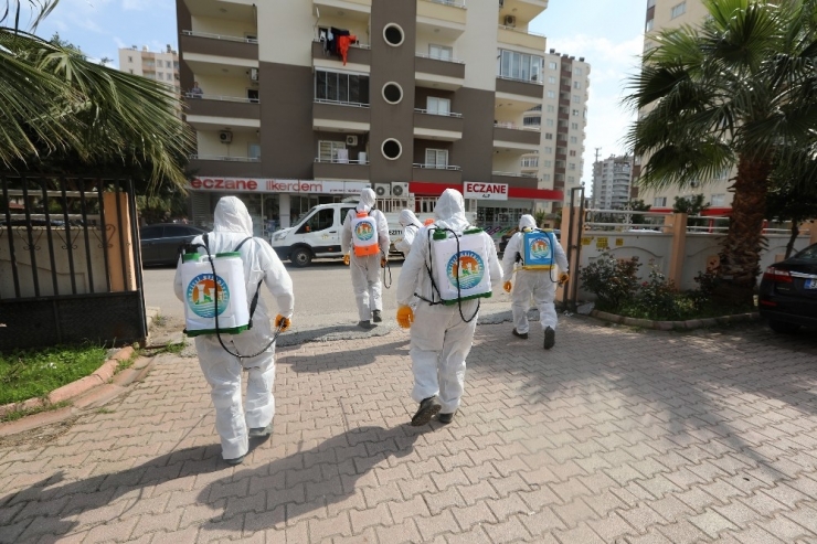 Mezitli Korona Virüse Karşı Dezenfekte Ediliyor