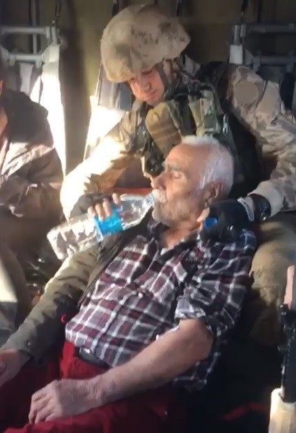 Kalp Krizi Geçiren Dede, Helikopterle Hastaneye Ulaştırıldı