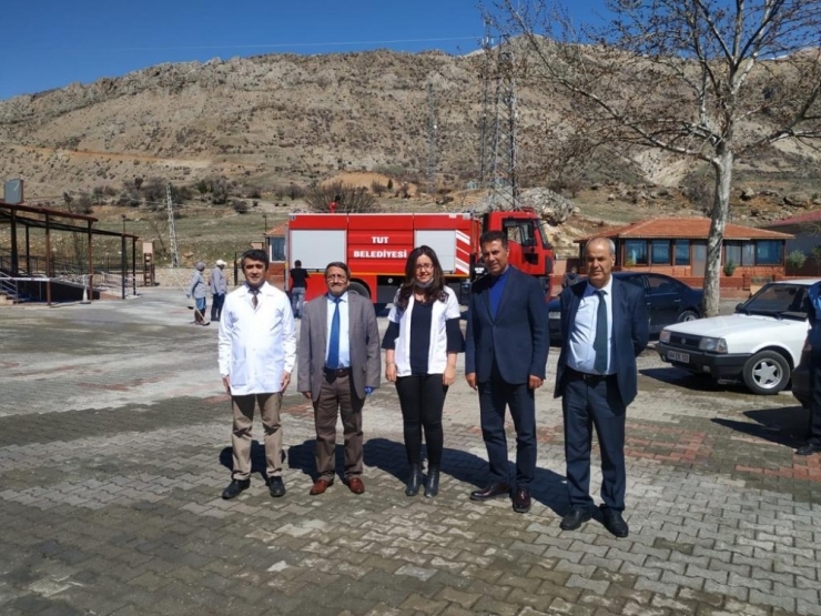 Tut İlçesi Korona Virüsüne Karşı Temizlendi