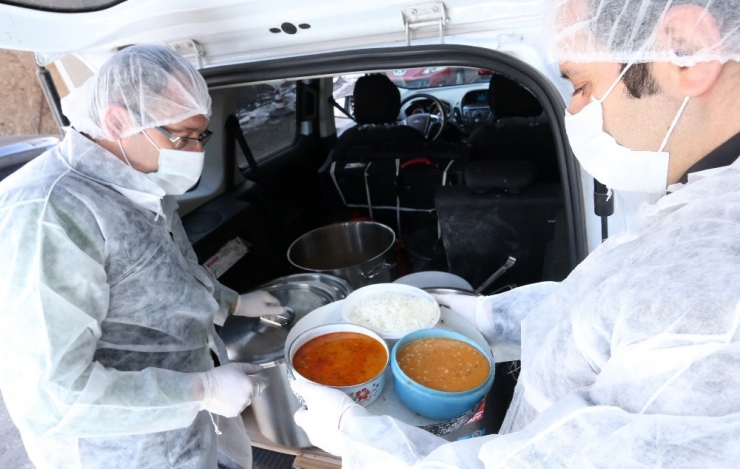 Büyükşehir’den Yaşlılara Örnek Hizmet