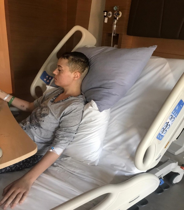 6 Yılda Dört Ameliyat Geçiren İrem Yardım Bekliyor