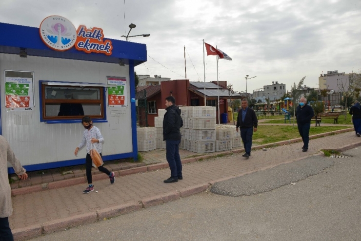 Ekmek Büfelerinde 1 Metre Mesafe Kuralı