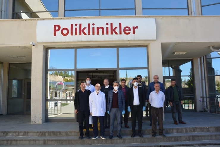 Sağlık Çalışanlarına Üzüm İkramı