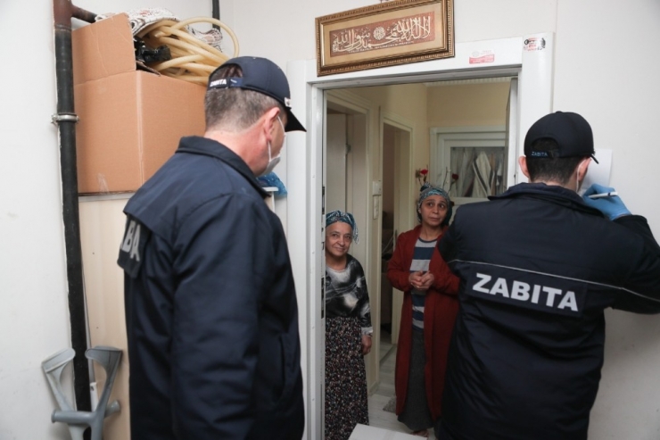 Arnavutköy Belediyesi Yaşlı Ve Hastaları Yalnız Bırakmadı