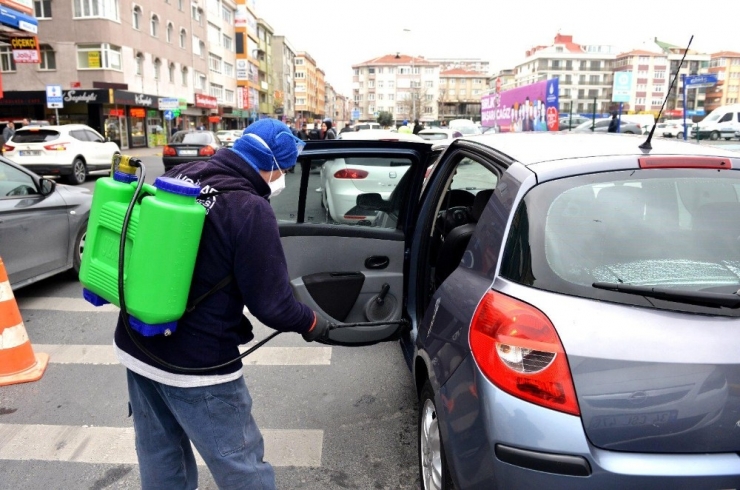 Avcılar’da Araçlara Korona Virüs Dezenfeksiyonu