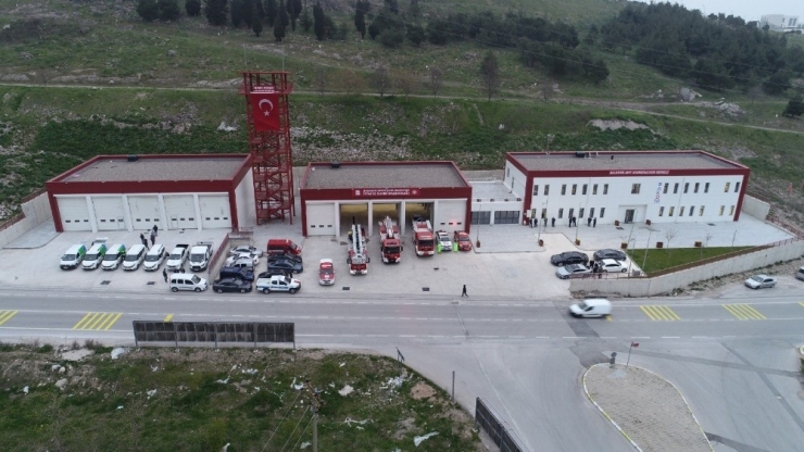 Bakom Covid-19 İle 24 Saat Mücadele Ediyor