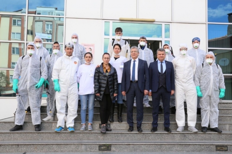 Tayfun Canlı: “Edremit Belediyesi 7/24 Görevde!”