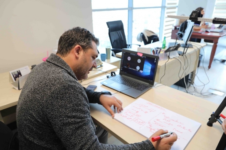 Bayraklı’da Uzaktan Eğitim Başladı