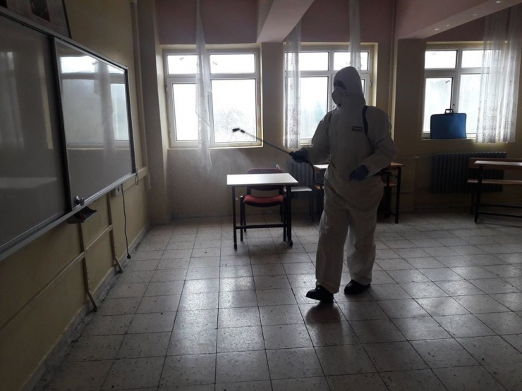 Boğaziçi Belediyesi Kurumları İlaçlıyor