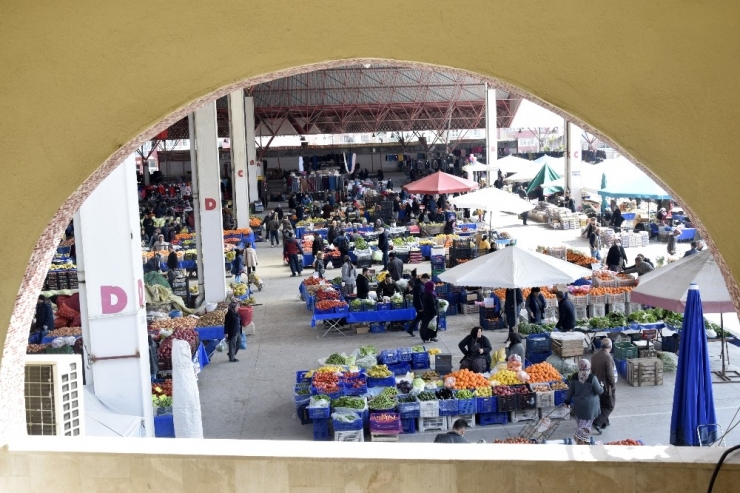 86 Yaşındaki Dede Salı Pazarında Ekiplere Yakalandı