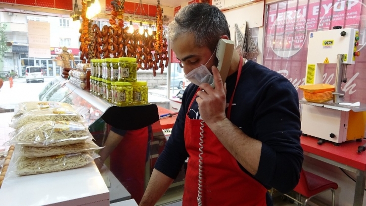 Esnaf 65 Yaş Üstü Vatandaşlar İçin Seferber Oldu