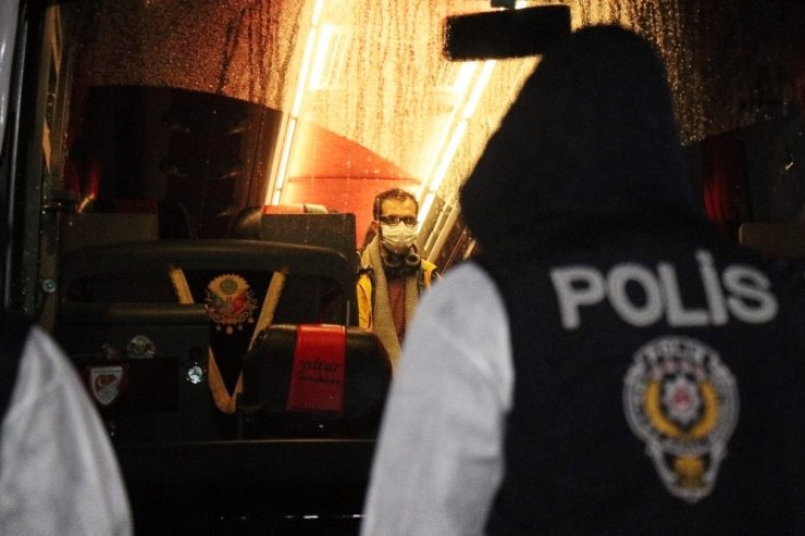 Yurt Dışından Getirilen 346 Öğrenci, Vatandaş Ve 2 Bebek Sakarya’da Karantina Altına Alındı