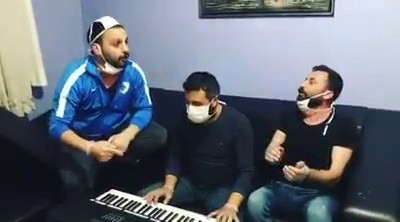 Erzurumlu Fenomenden 65 Yaş Üzeri Vatandaşlara Gülümseten Uyarı