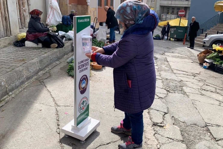 Giresun Belediyesi’nden Pazar Yerlerine El Dezenfektan Uygulaması