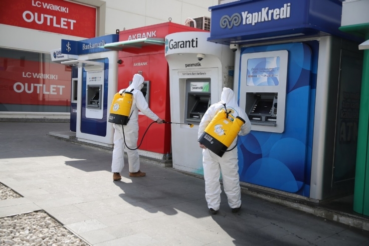 Haliliye’de Atm’ler Dezenfekte Ediliyor