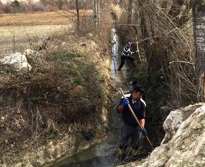 Hisarcık’ta Sulama Kanalları Temizleniyor