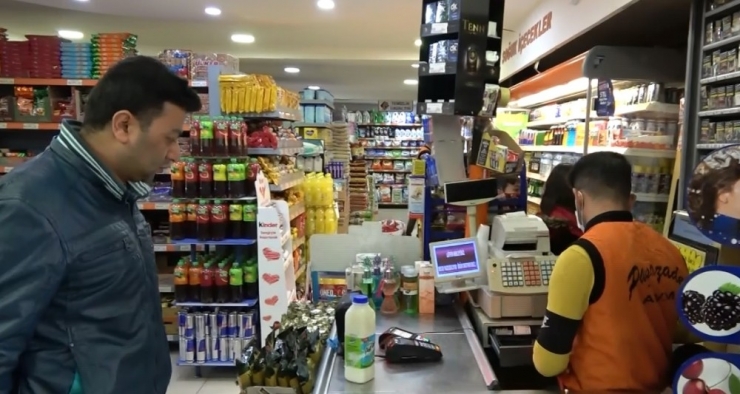 Niğde’de Market Ve Halk Otobüsleri Yoğunluk Yaşamıyor