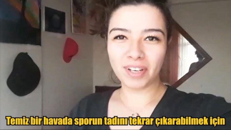 Üniversite Öğrencilerinden İşitme Engelliler İçin Videolu ‘Evde Kal’ Mesajı
