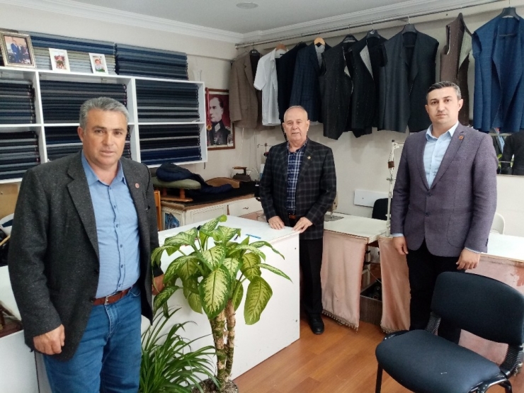 Muhtarlardan Sağlık Çalışanlarına Alkışlı Destek