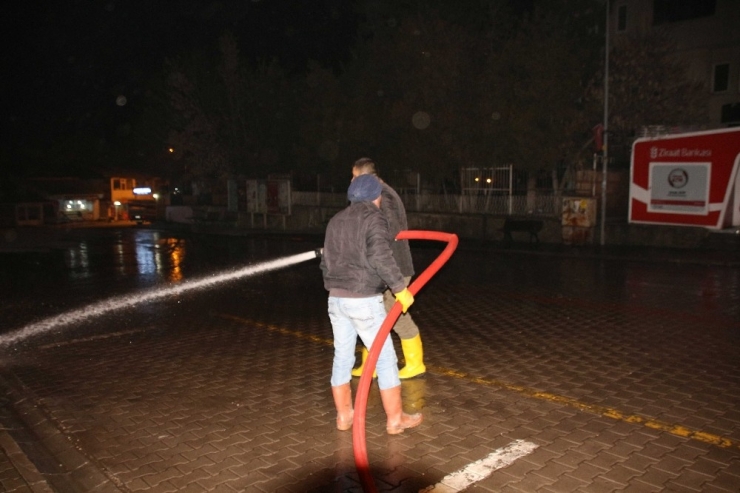 Varto Belediyesinden Dezenfekte Çalışması