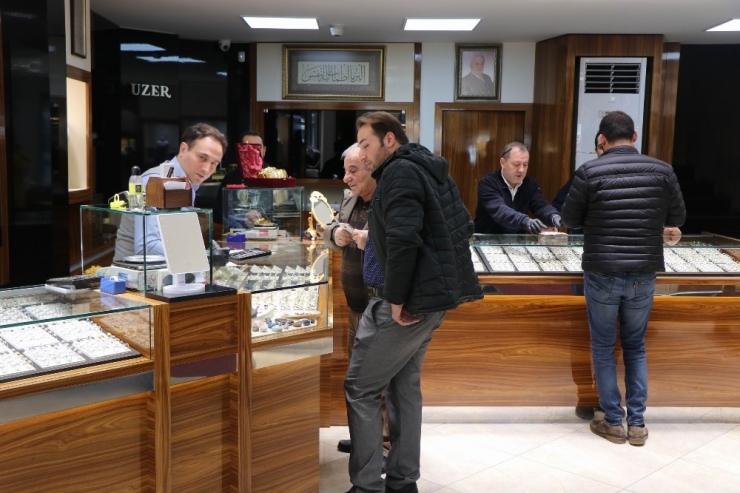 Sağlık Bakanı Çağrıda Bulundu, Kuyumcular Ohal Kararı Aldı