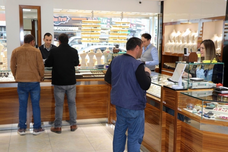 Sağlık Bakanı Çağrıda Bulundu, Kuyumcular Ohal Kararı Aldı