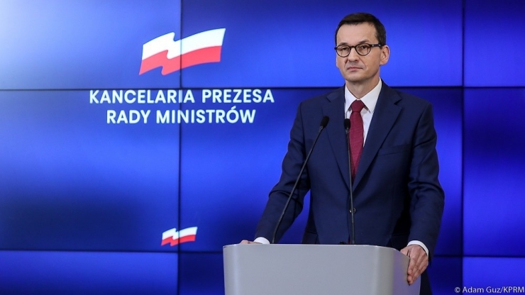 Polonya’da 2’den Fazla Kişinin Bir Araya Gelmesi Yasaklandı