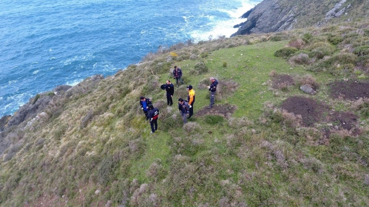 Dağda Mahsur Kalan Keçi İçin Çalışma Başlatıldı