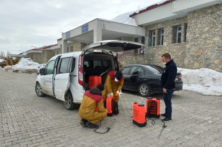 Başkale’de Temizlik Ve Dezenfekte Seferberliği