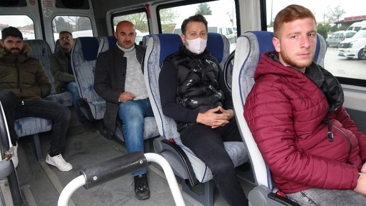 Yaşlılara Kimlik Sorup 65 Yaş Üstünü Minibüslere Almıyorlar