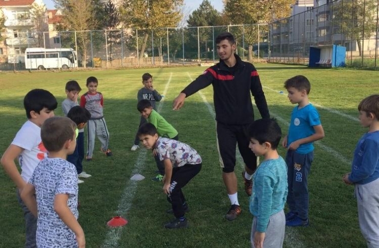 Bozhüyükspor Hazırladıkları Video Paylaşımı İle ‘Evde Kal’ Çağrısı Yaptı