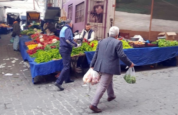 Beyoğlu Zabıtasından Semt Pazarlarında Korona Virüs Denetimi