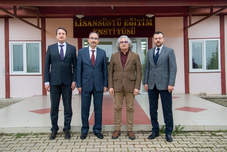 Bşeü’de Devir Teslim