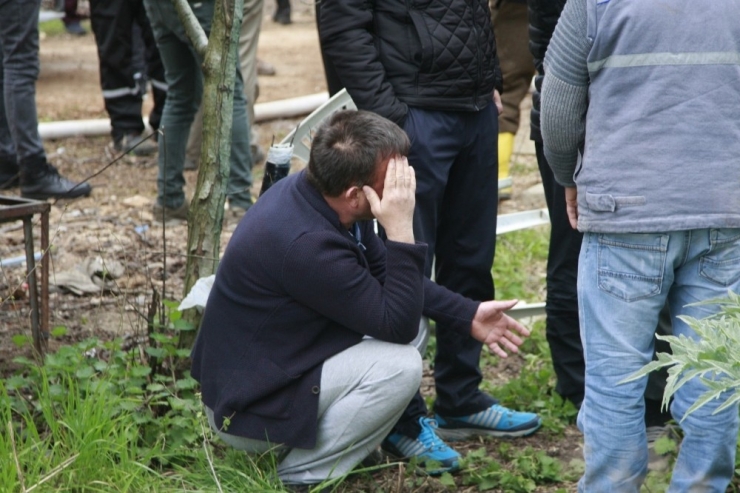 İki Katlı Ev Küle Döndü