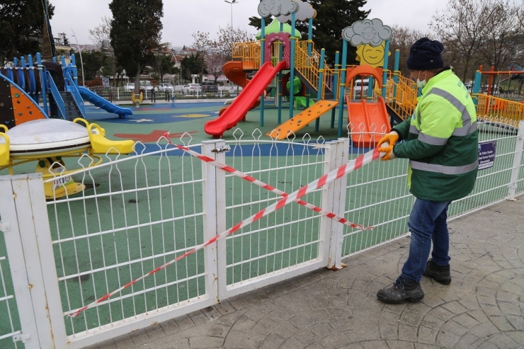 Büyükçekmece’de Çocuk Park Ve Oyun Alanları Kullanıma Kapatıldı