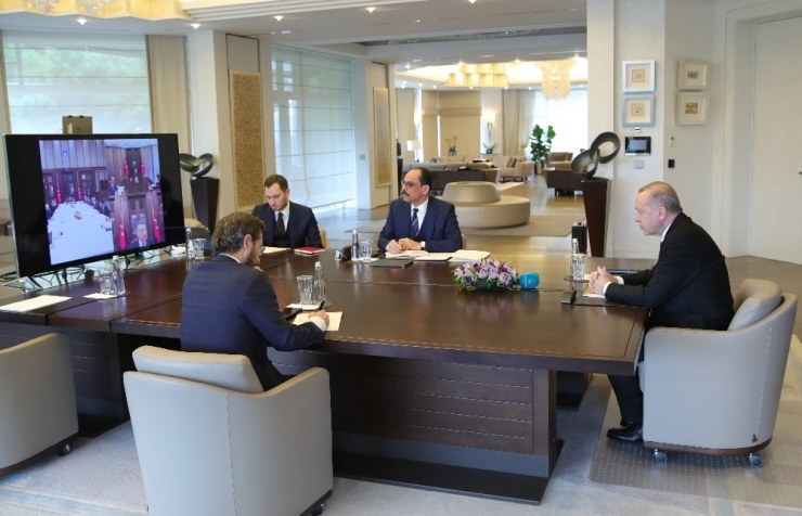 Cumhurbaşkanı Erdoğan, İnfaz Yasasını Video Konferansta Görüştü