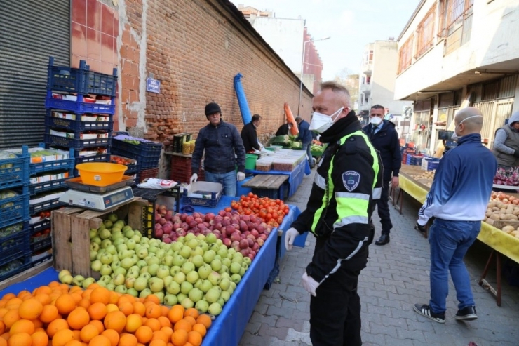 Edremit Körfezi’nin En Büyük Halk Pazarında Gıda Dışında Sergi Açılmasına İzin Verilmedi